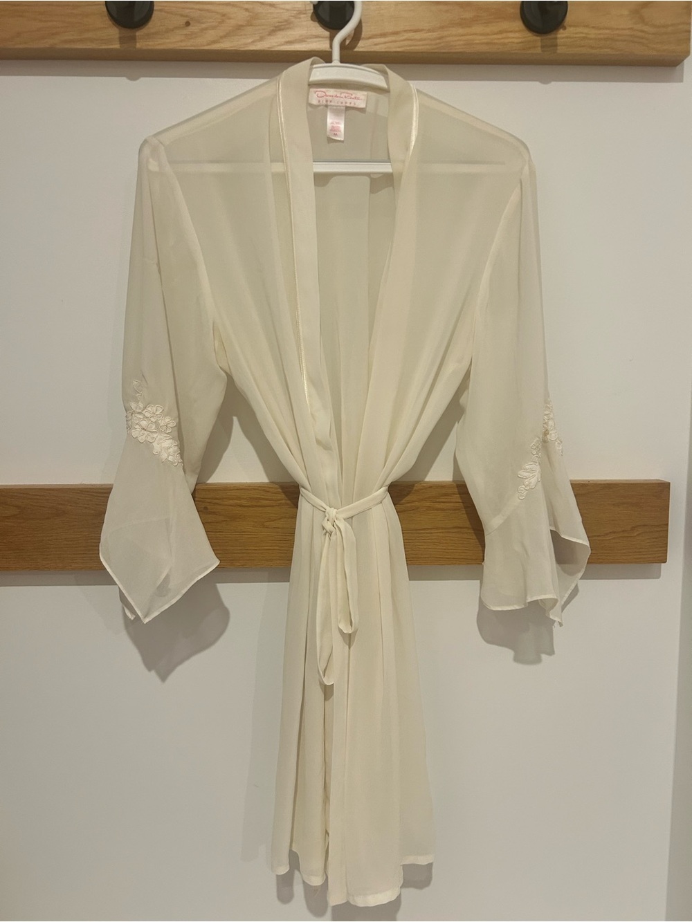 Oscar de la Renta Sheer Ivory Cream Lace-Trim Robe